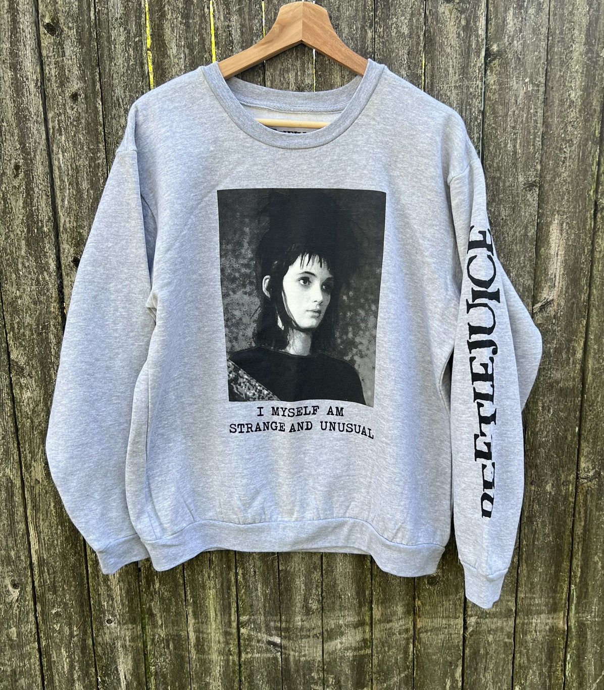 Official Lydia Deetz Beetlejuice Sweatshirt M