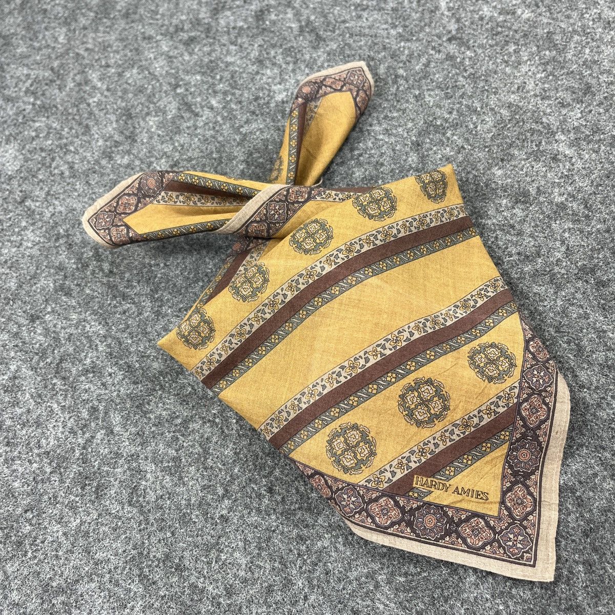 Hardy Amies × Vintage Hardy Amies Handkerchief / Bandana / Neckerchief B124 Size ONE SIZE - 3 Thumbnail