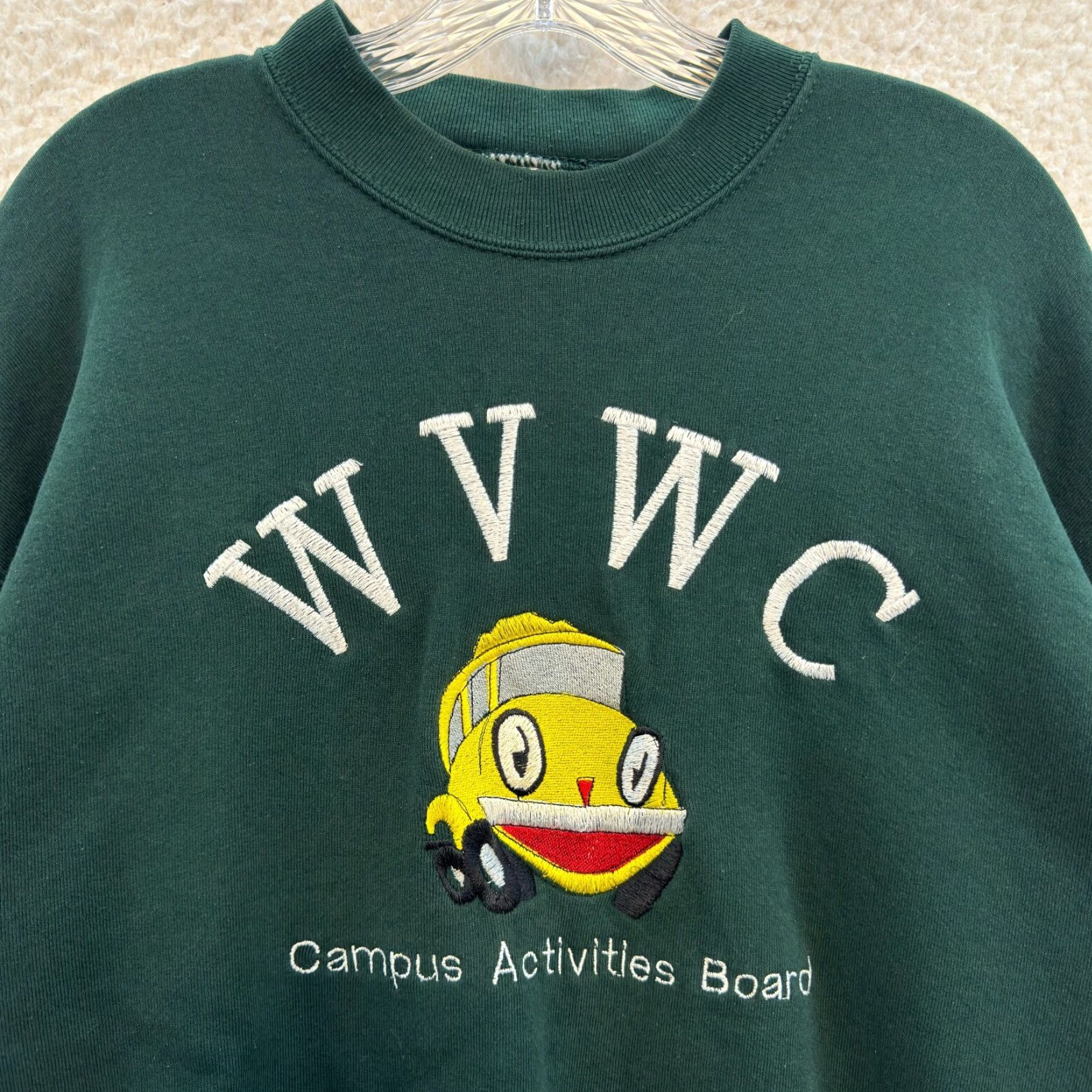 Fruit Of The Loom VINTAGE Fruit of the Loom Sweatshirt XL Hunter WVWC Campus Activities Board Bus Green 1990s Mens Size US XL / EU 56 / 4 - 3 Thumbnail