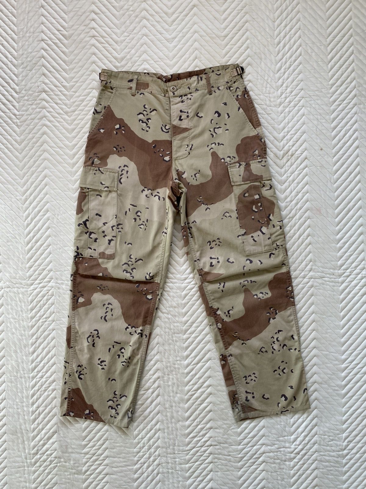 Vintage True Vintage 90s US Army Desert Storm Camouflage Cargo Pants Size US 32 / EU 48 - 1 Thumbnail