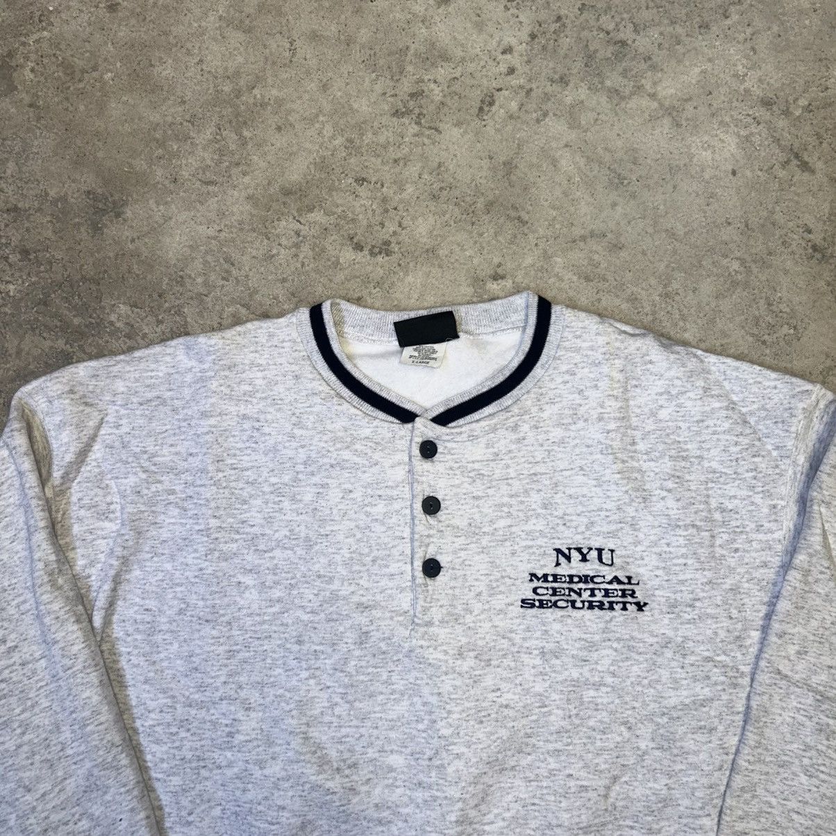 Vintage Vintage Ultra Club Collection NYC Medical Center Sweater Size US XL / EU 56 / 4 - 2 Thumbnail