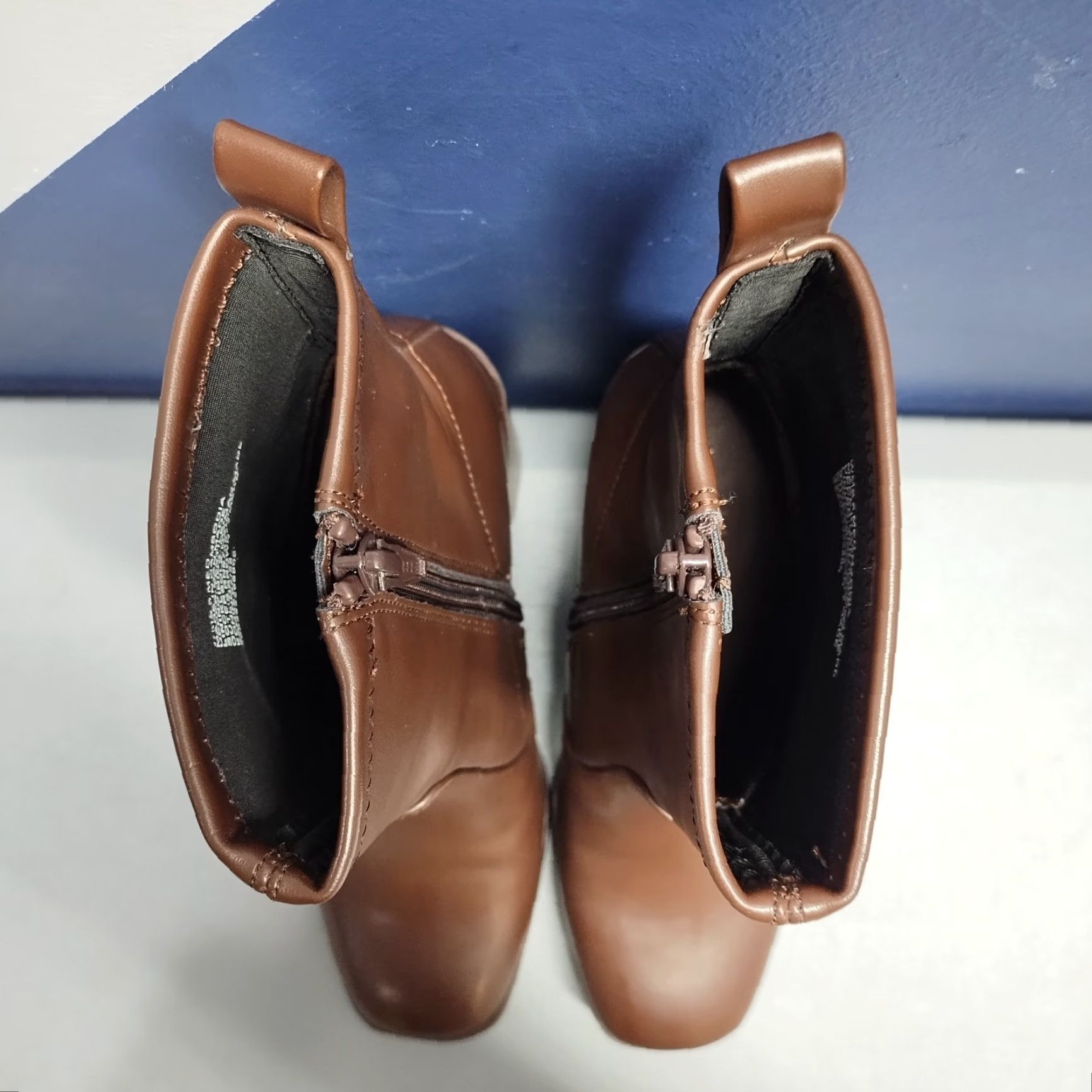 Vintage LC Lauren Conrad Zamino Boots Womens US Size 6M Brown Square Toe Side Zip Boots & 6M Womens LC Zamino Bootie Shoe Size US 6 / IT 36 - 6 Thumbnail