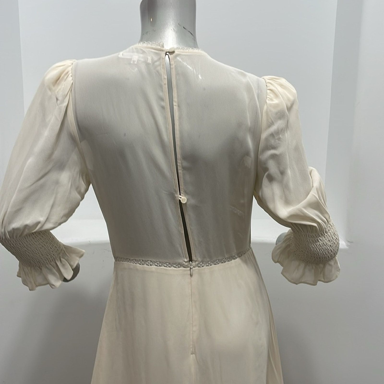 Reformation Reformation Cream Bishop Sleeve A-Line Midi Dress Size 8 Size M / US 6-8 / IT 42-44 - 7 Thumbnail