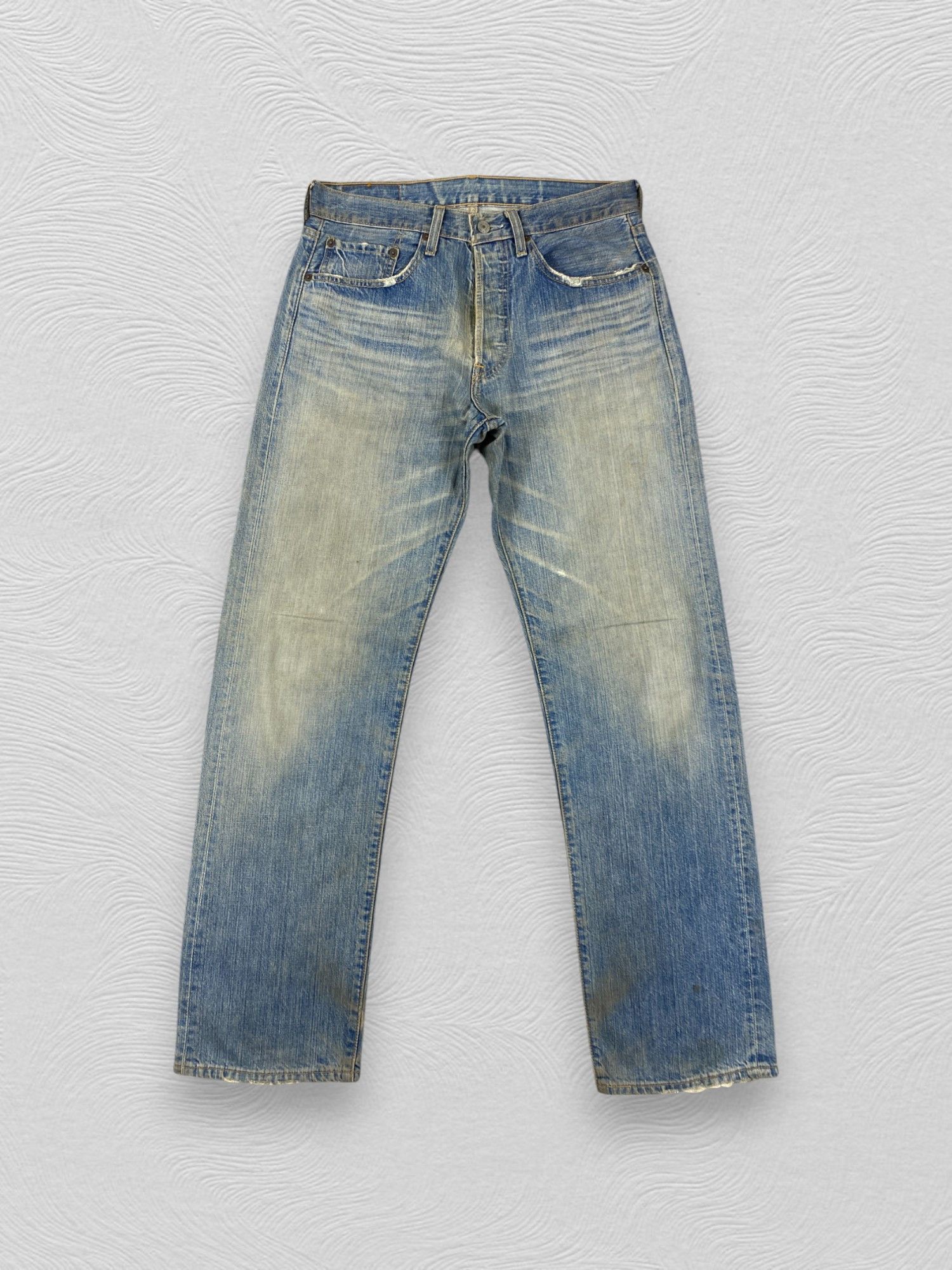 Levi's Distressed Blue Vintage Levi's 501 Jeans 32x31 Denim JN3482 Size US 32 / EU 48 - 1 Thumbnail