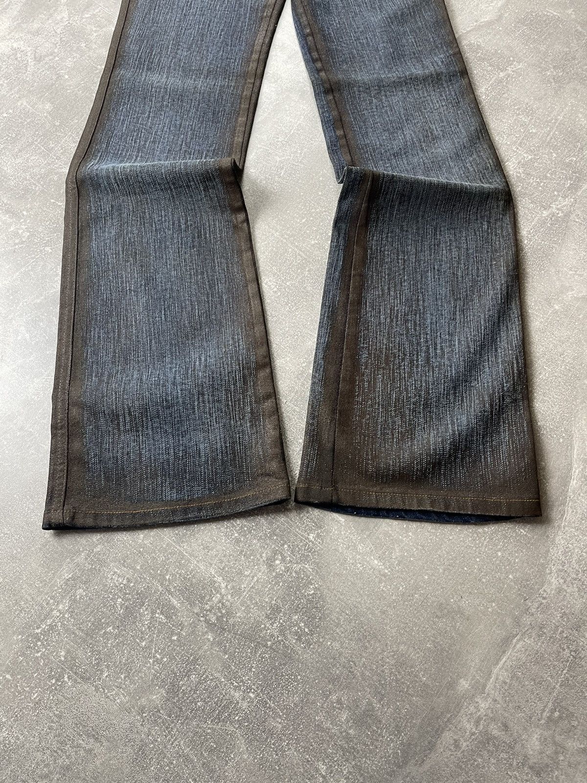 Other Vintage Roccobarocco Metallic-Coated Blue/Brown Flared Jeans Size 28" / US 6 / IT 42 - 9 Thumbnail