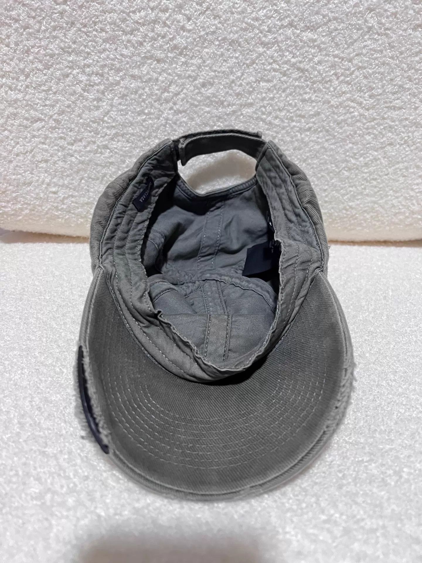 Balenciaga Balenciaga distressed baseball cap unisex 99 new Size ONE SIZE - 3 Thumbnail