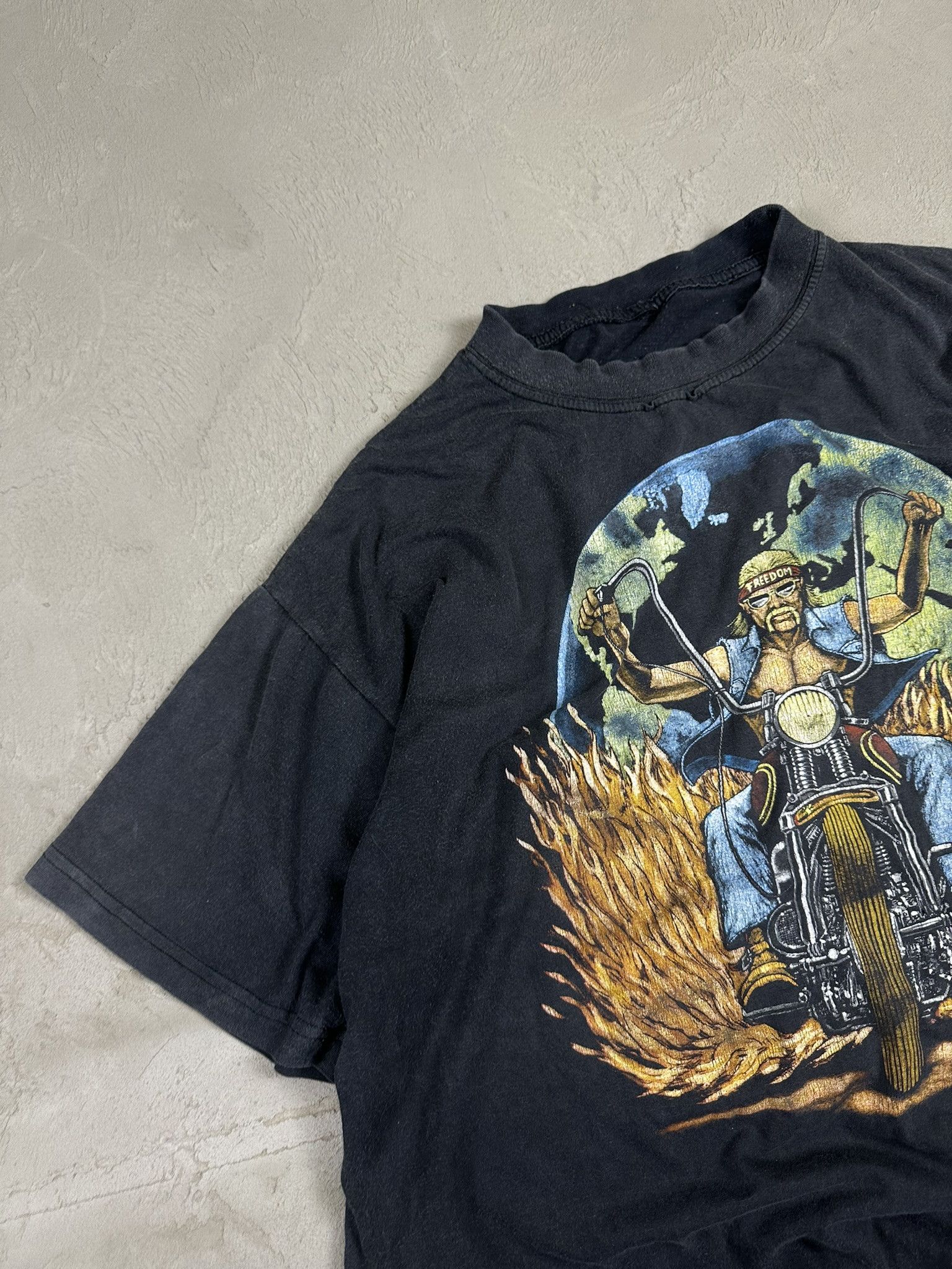Vintage Vintage Y2k Sunfaded Zip It London Washed Faded Boxy T-shirt Size US L / EU 52-54 / 3 - 6 Thumbnail
