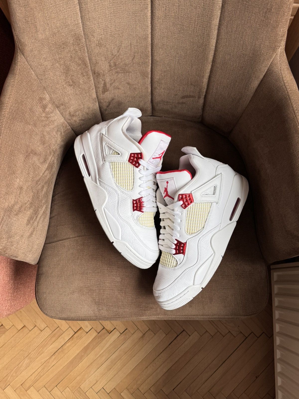 Jordan Brand Nike Air Jordan 4 Metallic Red US10 Size US 10 / EU 43 - 2 Thumbnail
