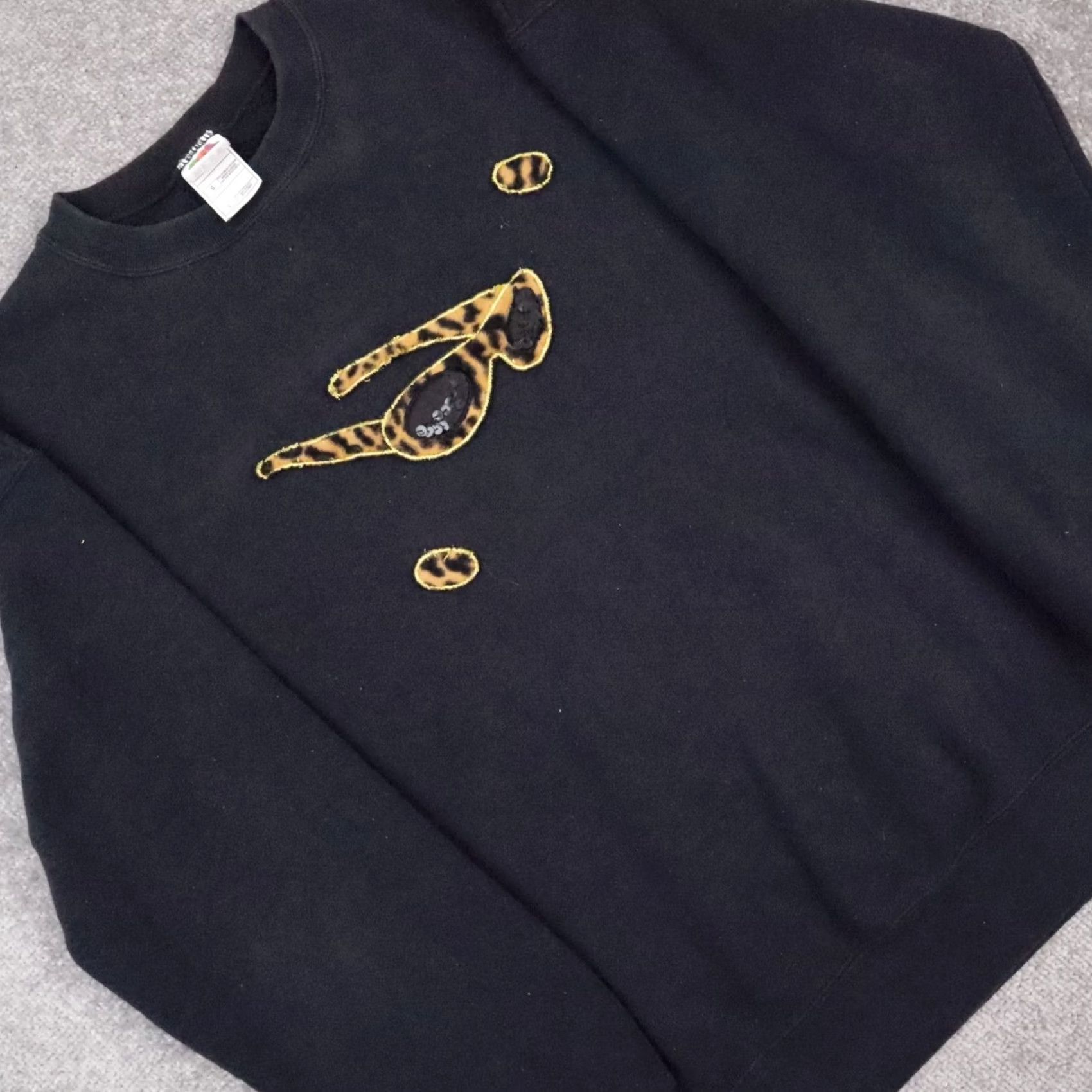 Fruit Of The Loom VINTAGE Fruit of the Loom Sweatshirt Men L Black Cheetah 90s Funny Pullover Mens Size US L / EU 52-54 / 3 - 7 Thumbnail