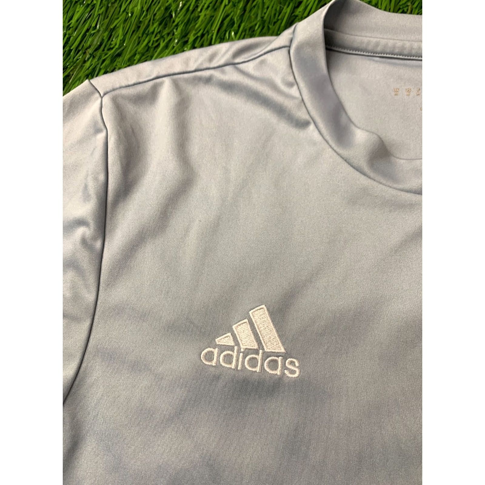 Adidas ADIDAS PERFORMANCE FOOTBALL SHIRT JERSEY M adult gray and white 2016 Entrada Football Mens Shirt Size US M / EU 48-50 / 2 - 3 Thumbnail