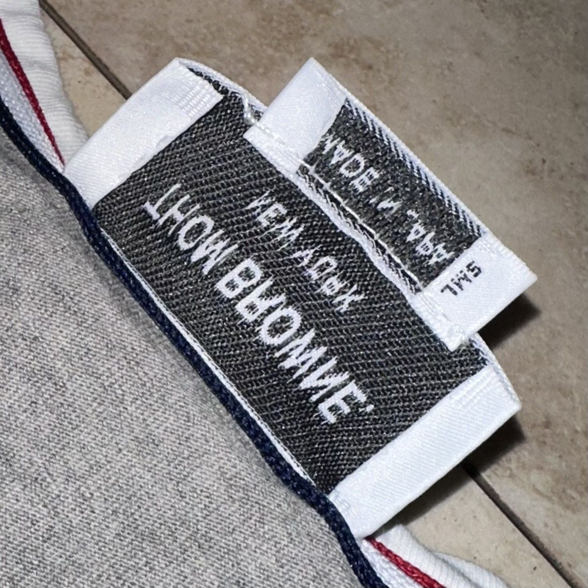 Thom Browne Thom Browne Contrast Trim Ringer Short Sleeve T-Shirt Gray 1 Size US S / EU 44-46 / 1 - 7 Thumbnail