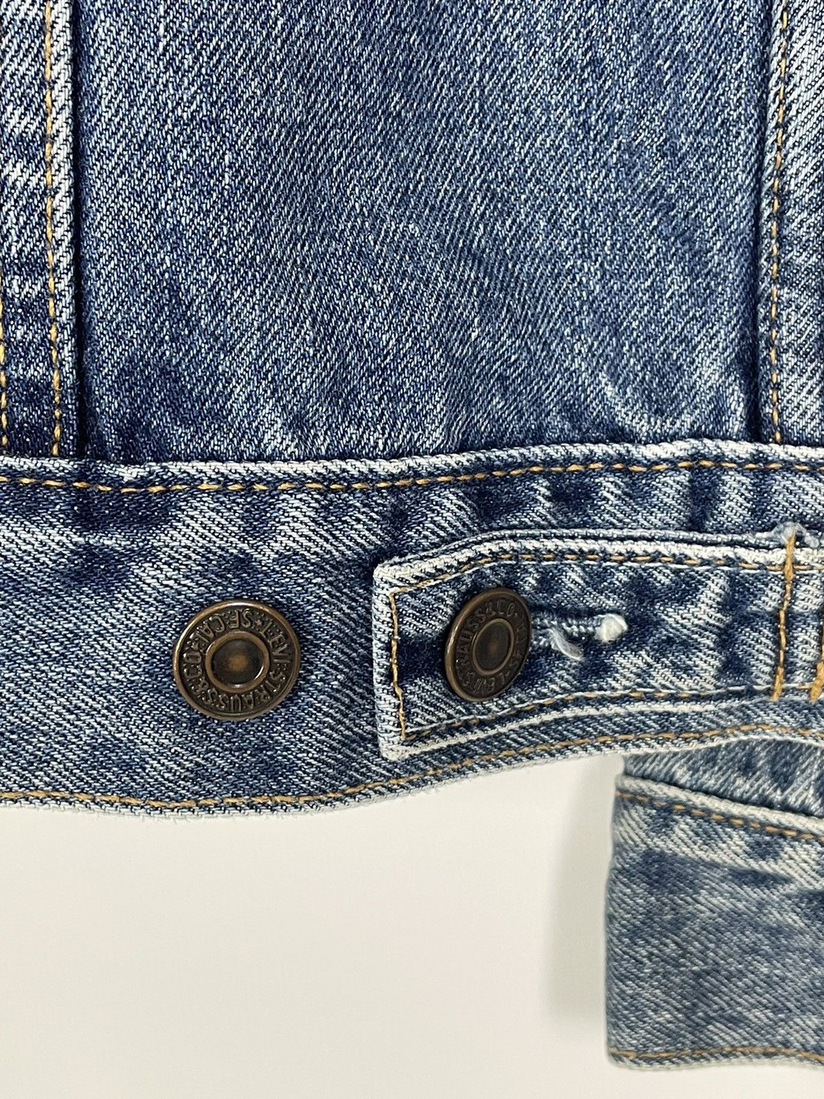 Levi's 1990's Vintage Levi's 70503 Denim Jacket Size US M / EU 48-50 / 2 - 14 Thumbnail