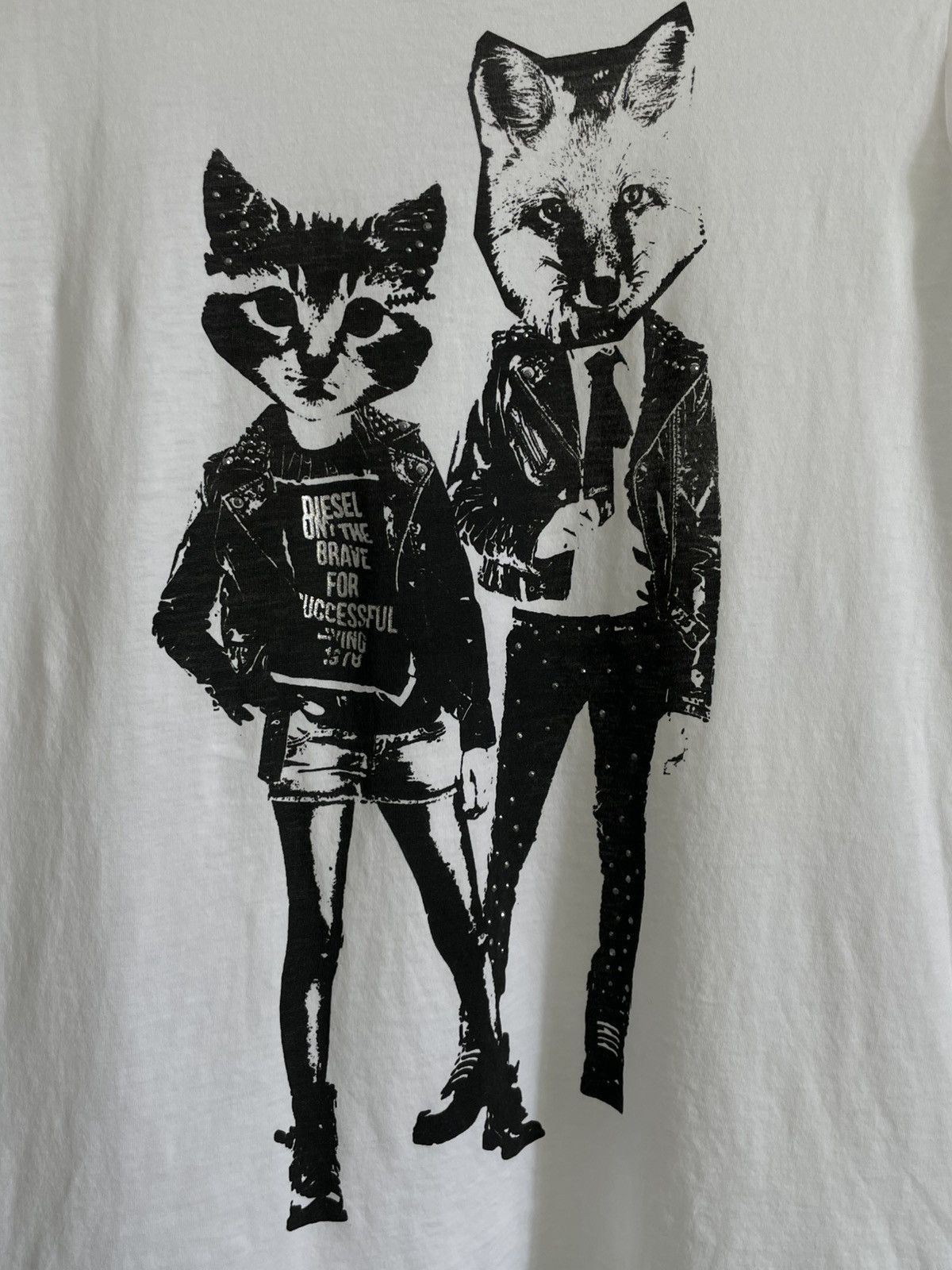 Diesel Vintage Y2K Diesel 00's T-Shirt Wolf/Cat Printed Japanese Size S / US 4 / IT 40 - 6 Thumbnail