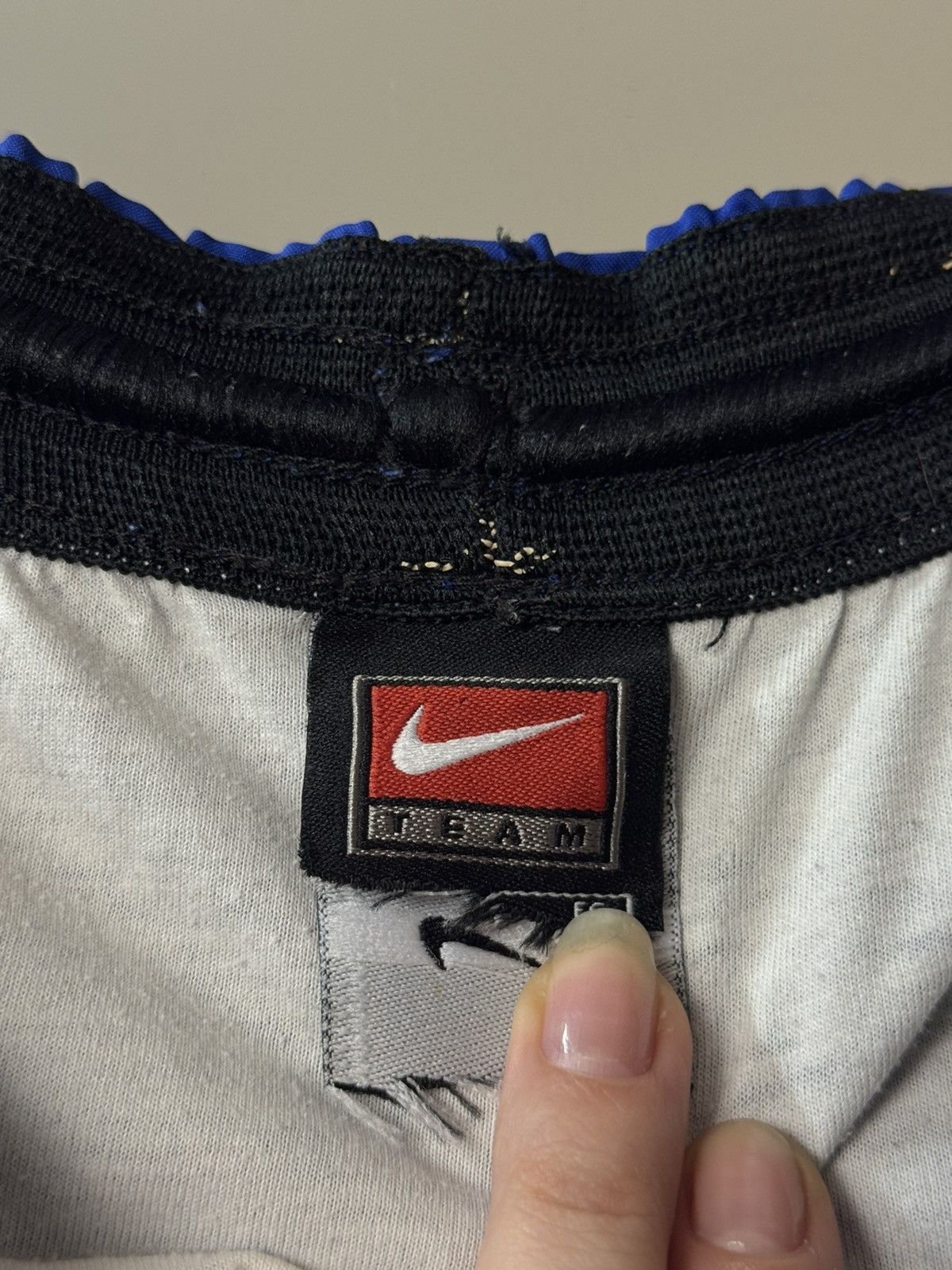 Nike Vintage Nike Brazil Shorts Neymar Umbro Messi Jersey Y2K Size US 32 / EU 48 - 13 Thumbnail