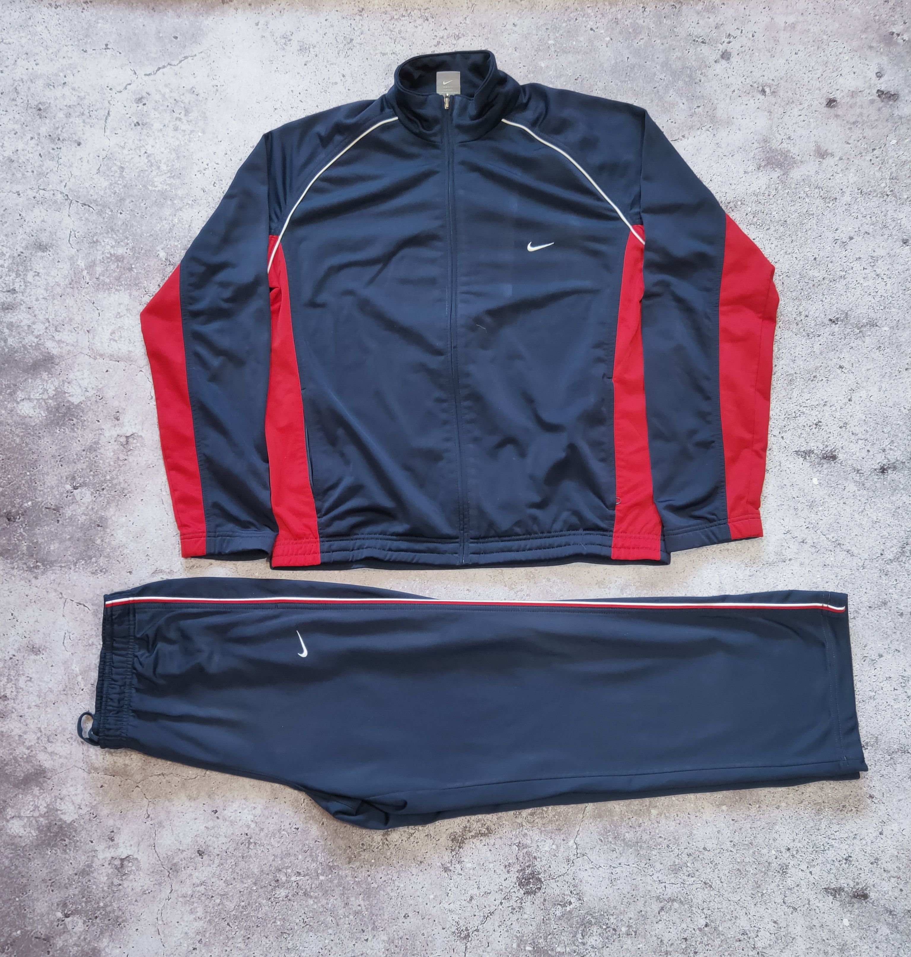 Nike × Vintage Vintage Nike Tracksuit Suit Jacket And Pants 90s Swoosh Size US L / EU 52-54 / 3 - 1 Thumbnail
