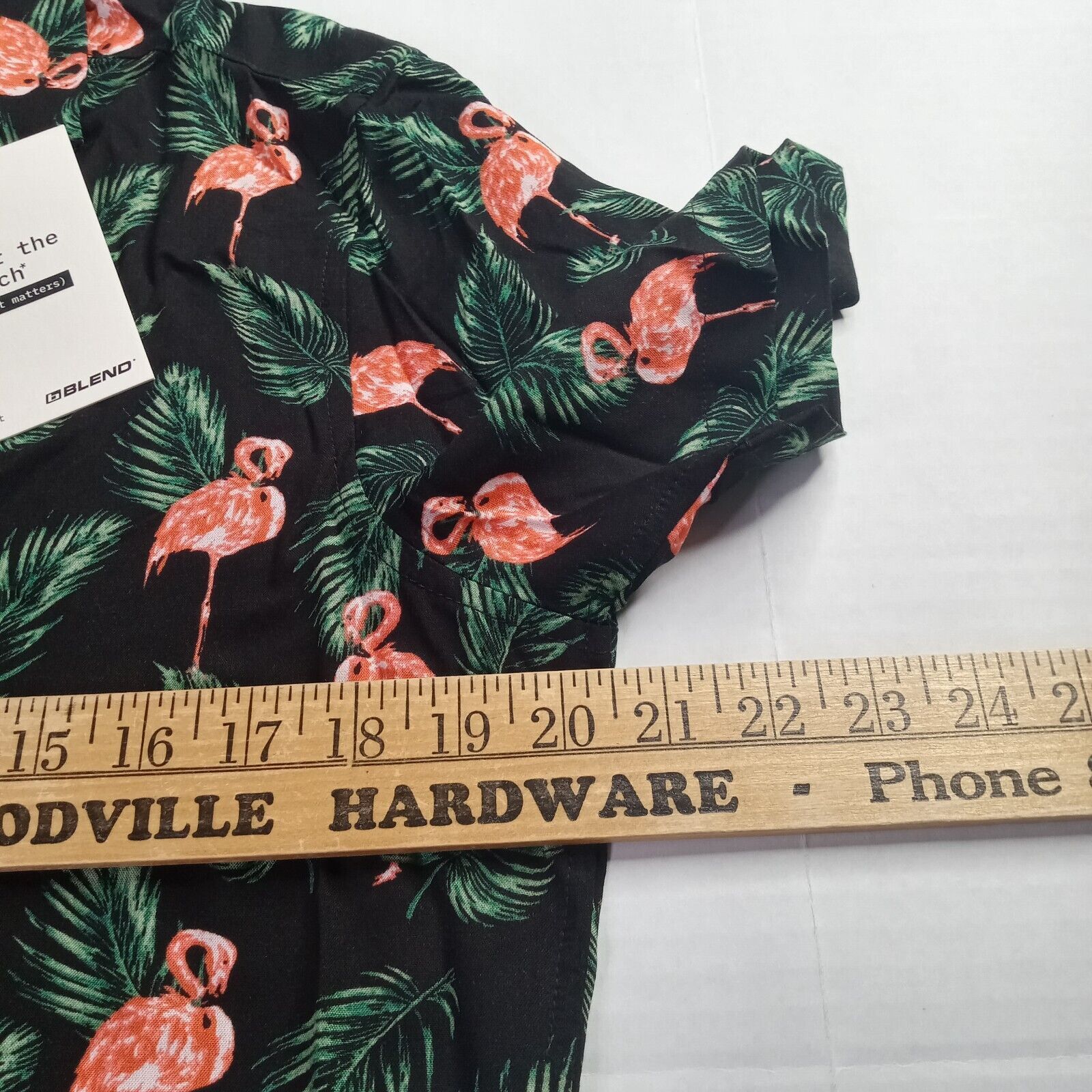 Other Blend Flamingo Shirt Mens S Floral Black/Pink Hawaiian Style Size US S / EU 44-46 / 1 - 4 Thumbnail