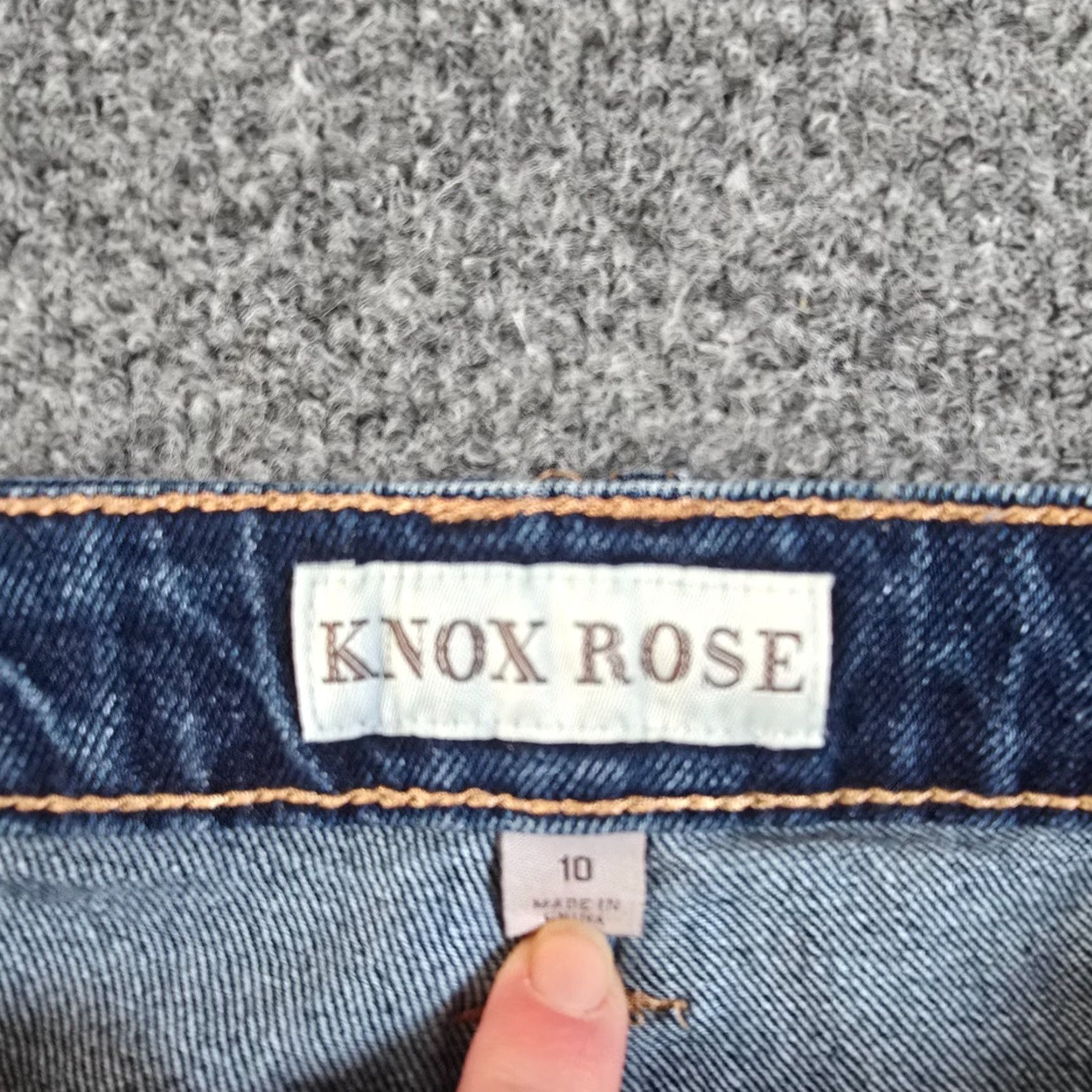 Vintage VINTAGE Knox Rose Jeans Womens Size 10 Blue Embroidered Tapered Bohemian Denim Jeans Womens 10 Blues Embroidered Zipper Size 32" / US 10 / IT 46 - 4 Thumbnail