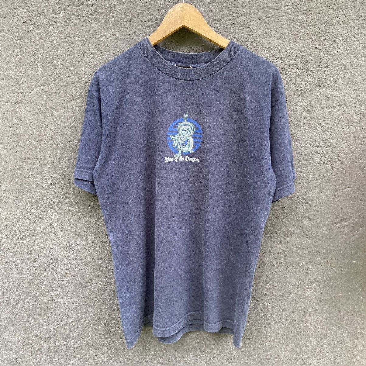 Hook-Ups Thrashed Faded 90s Year Of The Dragon Streetwear Tee Size US L / EU 52-54 / 3 - 4 Thumbnail
