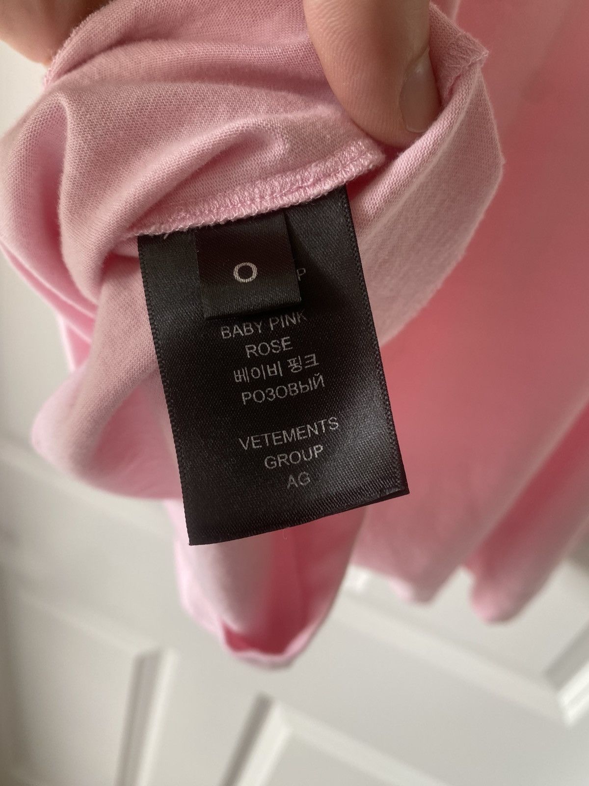 Vetements Vetements "Small" T-shirt Size US L / EU 52-54 / 3 - 7 Thumbnail