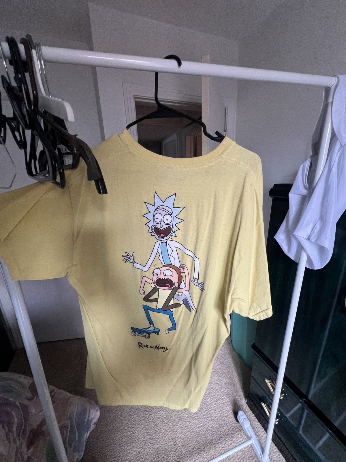 Primitive Rick and Morty primitive T shirt Size US L / EU 52-54 / 3 - 2 Thumbnail