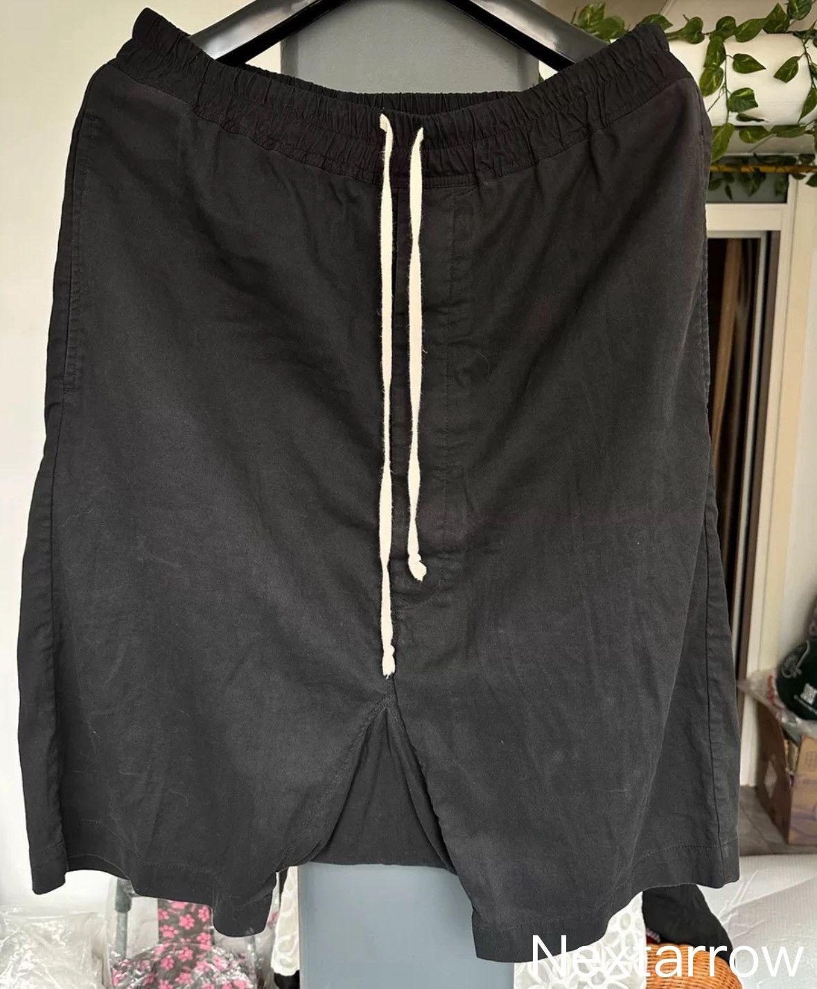 Rick Owens Rick Owens RO Classic Crotch Shorts2412-Nextarrow Size US 34 / EU 50 - 1 Thumbnail