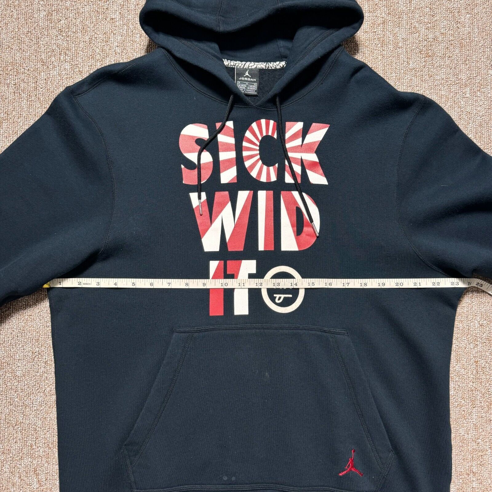 Jordan Brand Air Jordan Sick Wid it Flu Game 12 Pullover Hoodie Size US M / EU 48-50 / 2 - 6 Thumbnail