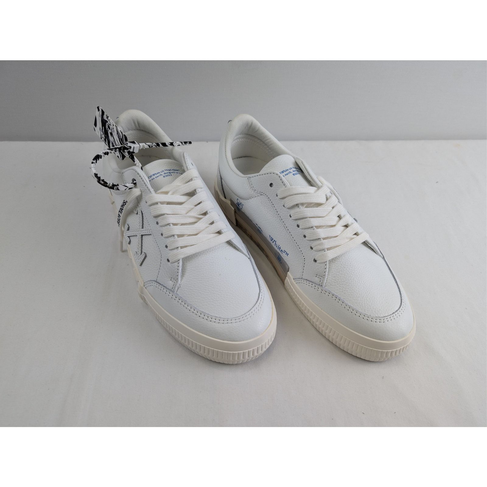 o1rshd1 Low Vulcanized Leather Sneakers in White
