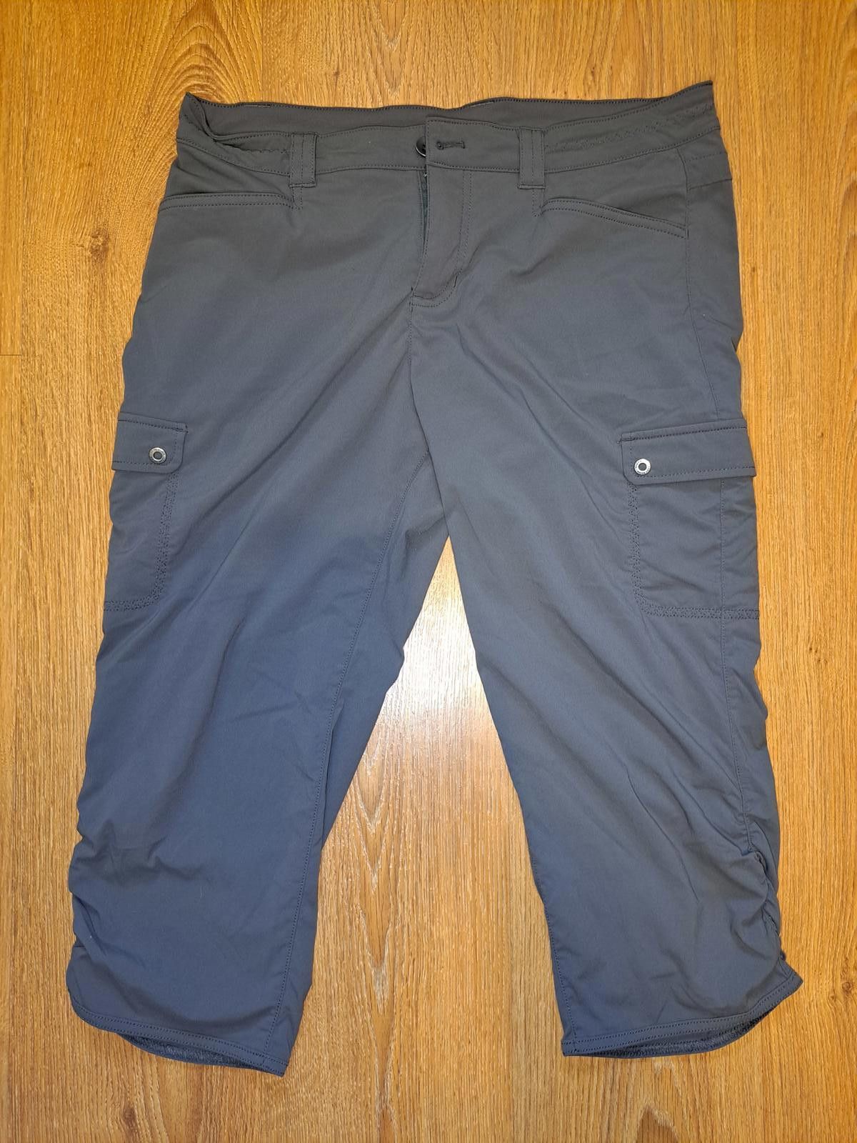 Eddie Bauer Eddie Bauer Cargo Capri Pants Womens 10 Gray Nylon Blend Size 32" / US 10 / IT 46 - 1 Thumbnail