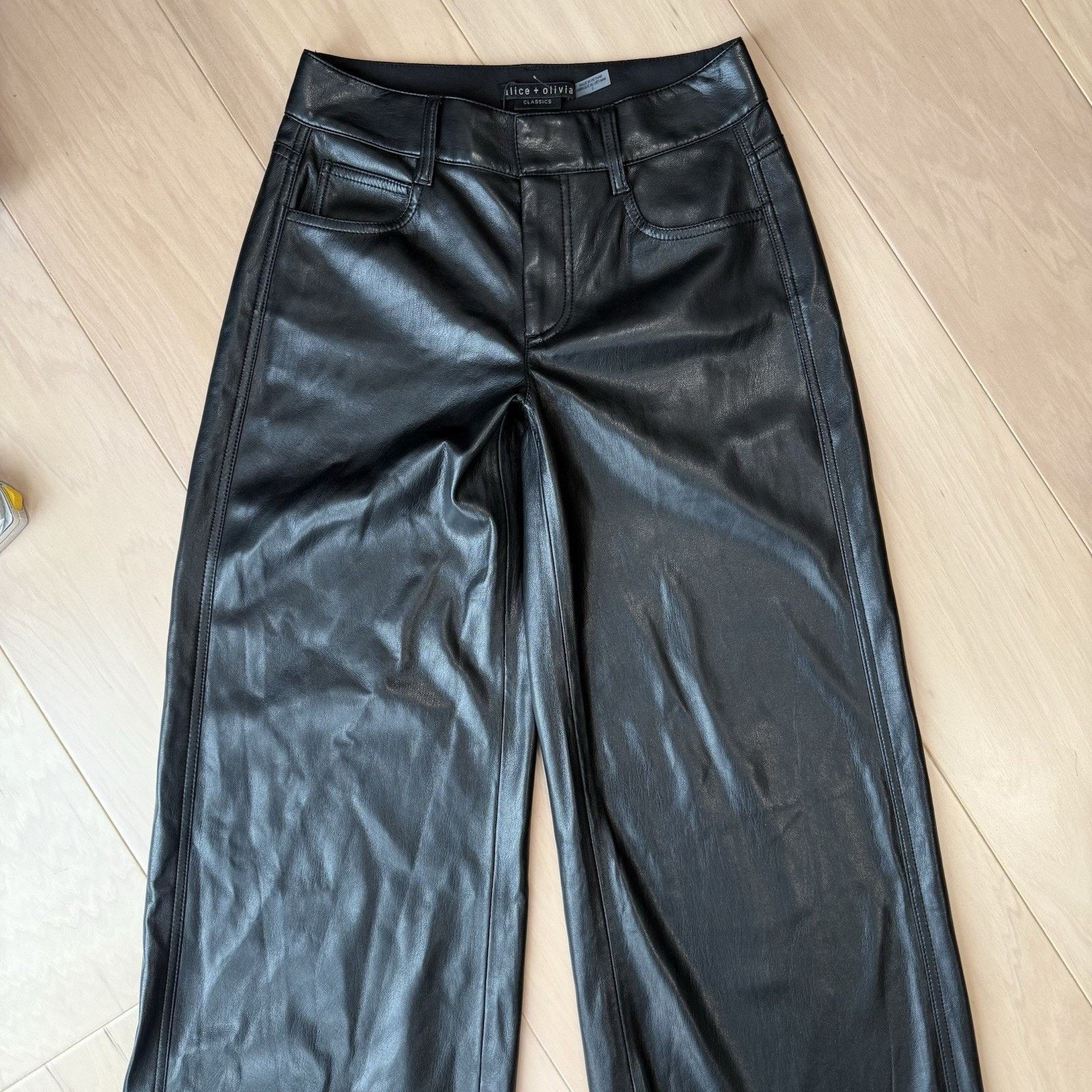 Alice + Olivia Alice Olivia Faux Leather Pants Women's 0 Black Wide Leg Size 26" / US 2 / IT 38 - 3 Thumbnail