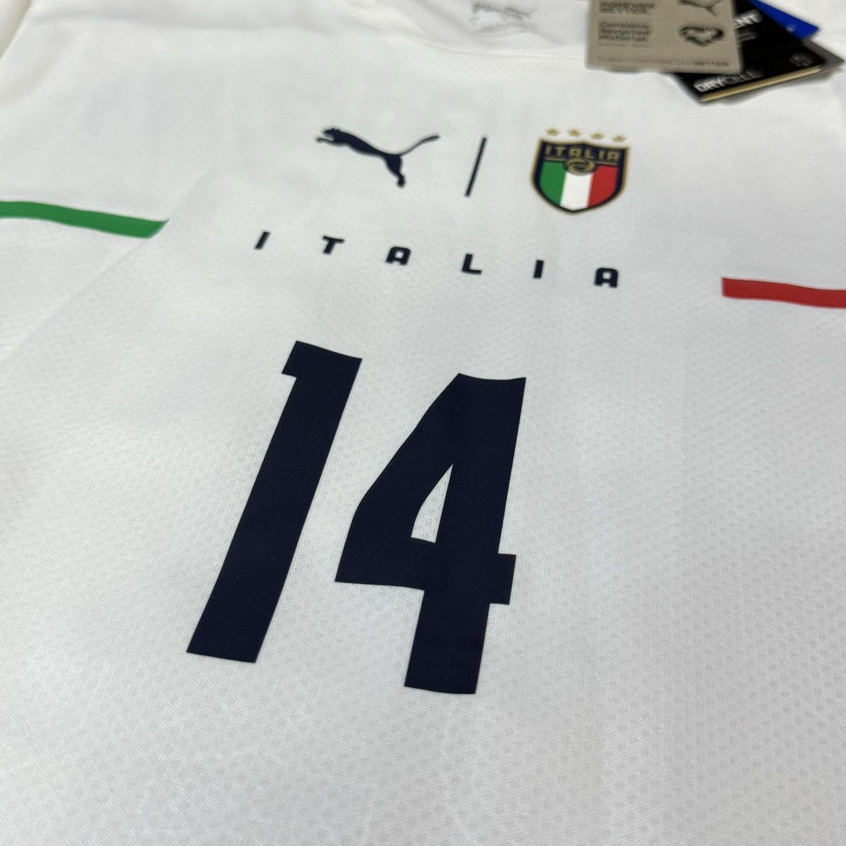 Puma Italy 20/21 Euro2020 away shirt #14 Chiesa (Bnwt) Size US L / EU 52-54 / 3 - 4 Thumbnail