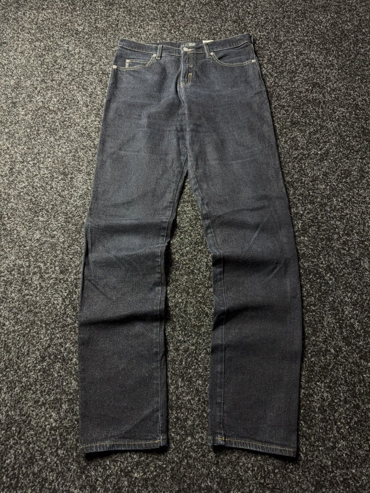 Giorgio Armani 00s Luxury Retro Armani Jeans J05 Dark Indigo Denim Jeans Size US 30 / EU 46 - 1 Thumbnail