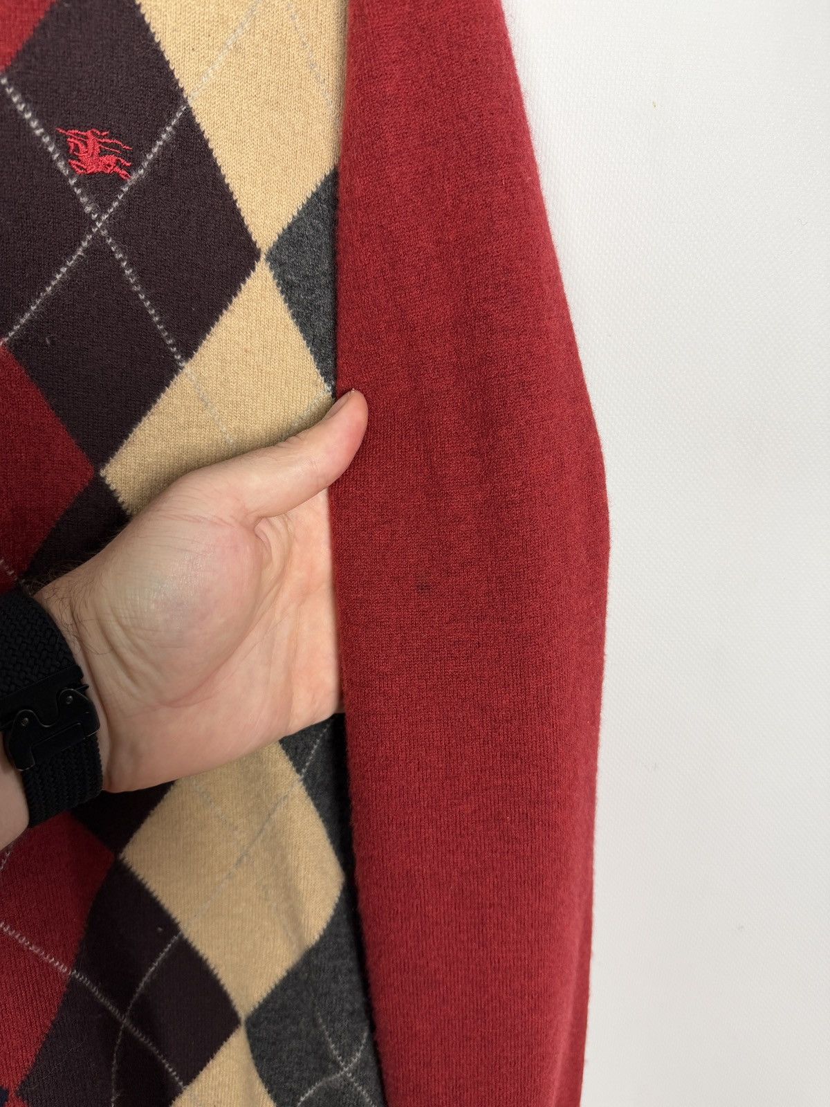 Burberry Men’s Burberry Argyle Wool V-Neck Sweater Pullover Size M-L Size US M / EU 48-50 / 2 - 17 Thumbnail