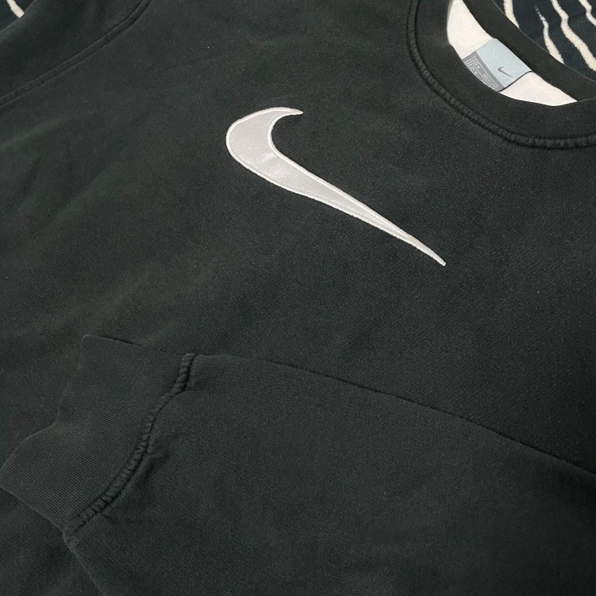 Nike × Vintage 00s Vintage Nike Big Logo Oversized Retro Sweatshirt Rare Size US M / EU 48-50 / 2 - 4 Thumbnail