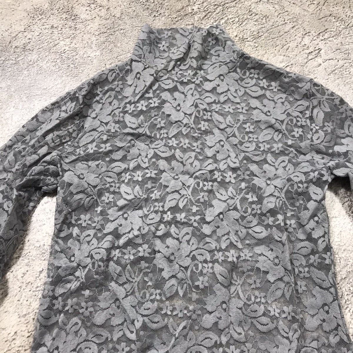 Vintage Vintage 90s Grey Cable Knit Crewneck Sweater Grunge Baggy S Size S / US 4 / IT 40 - 2 Thumbnail