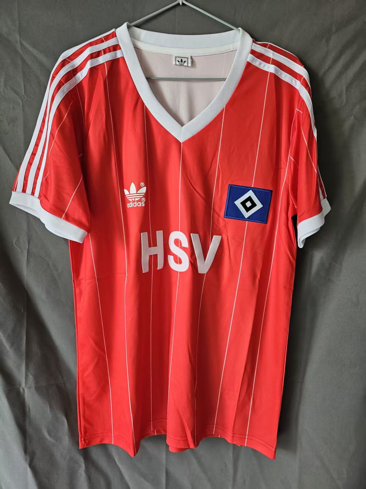 Other Hamburger SV Jersey 1983-84 White Size US XL / EU 56 / 4 - 1 Thumbnail