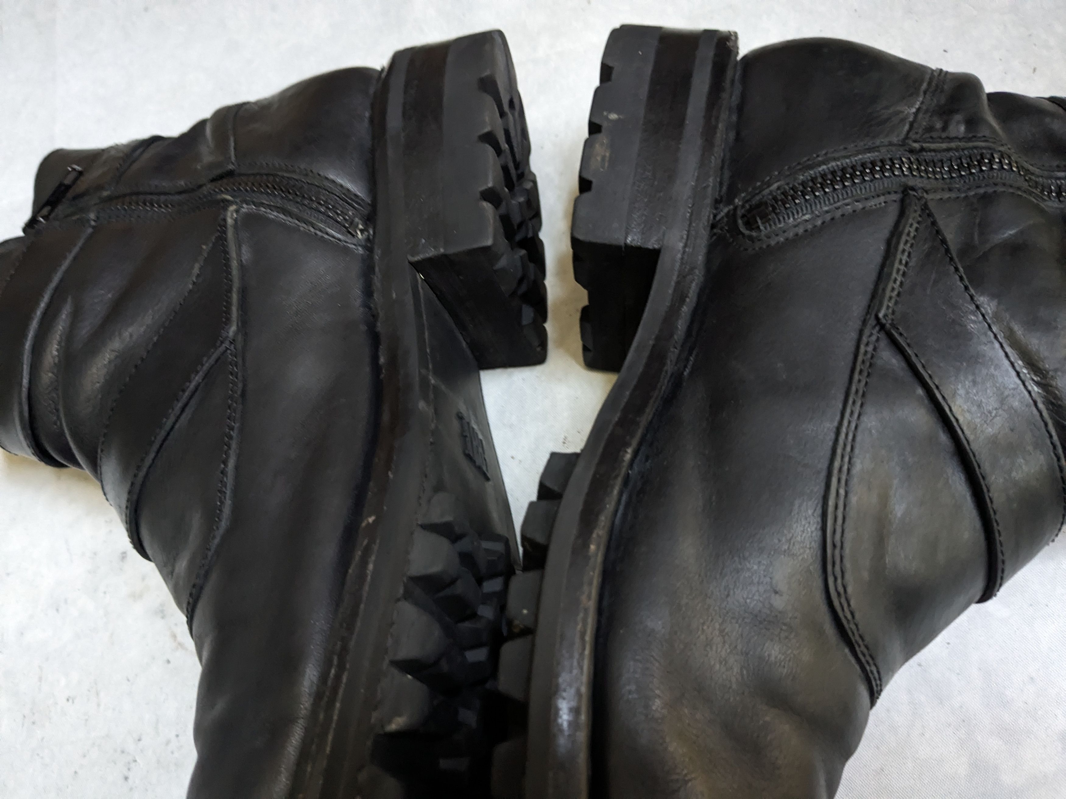Frye Frye Engineer Boots Black Leather 9.5 D Strap Buckle Size US 9.5 / EU 42-43 - 13 Thumbnail