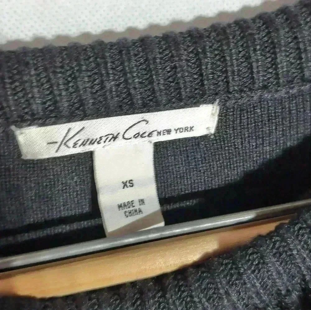 Kenneth Cole Kenneth Cole cowl collar sweater Black XS wool blend Size XS / US 0-2 / IT 36-38 - 2 Thumbnail