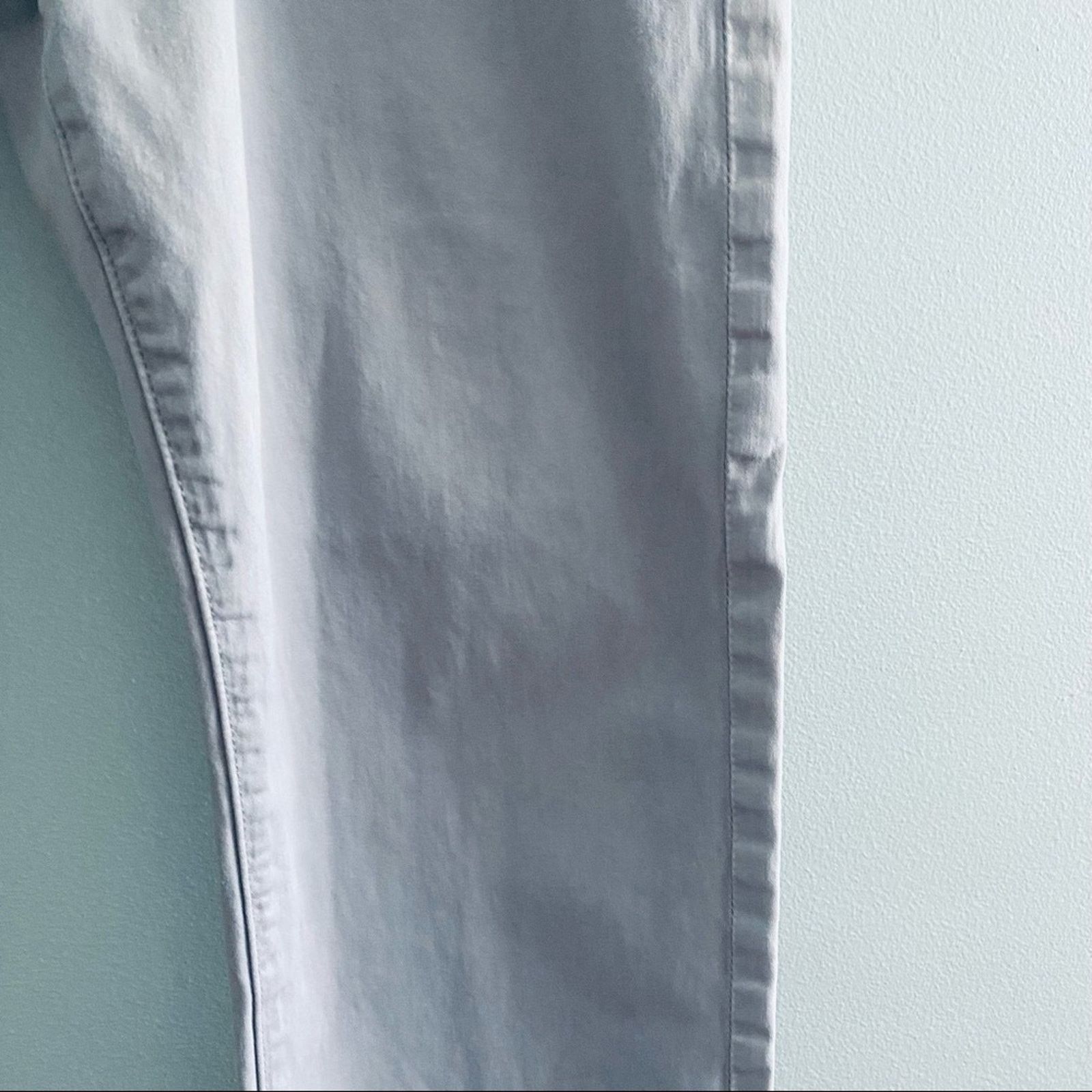 AG Adriano Goldschmied AG Adriano Goldschmied light gray chino jeans Size US 34 / EU 50 - 6 Thumbnail