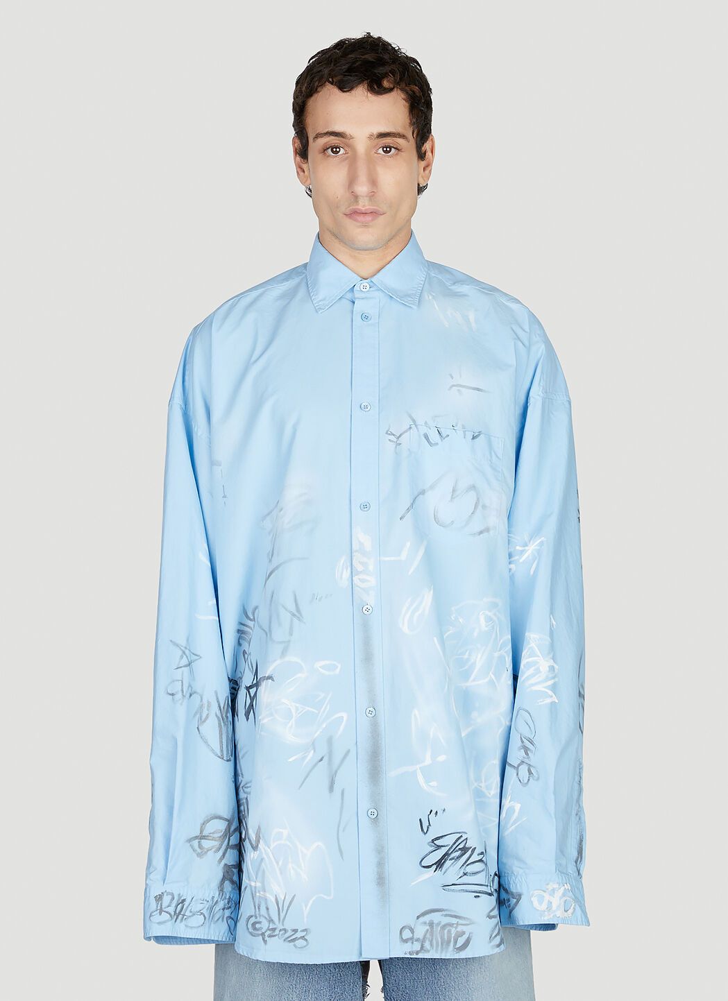 Balenciaga o1mt1gz0325 Unisex Graffiti Shirt Oversized in Blue Size US XL / EU 56 / 4 - 1 Thumbnail