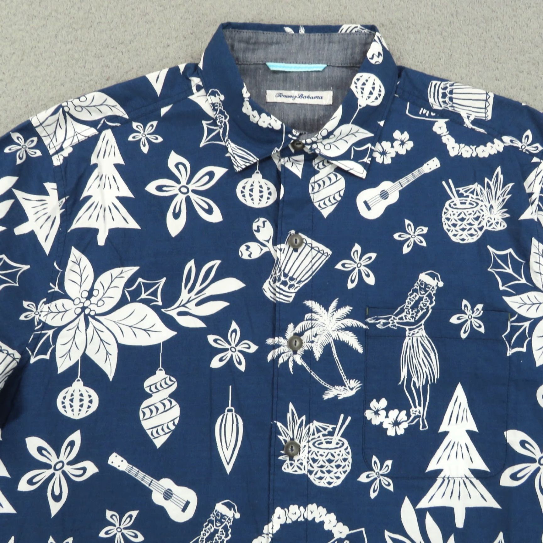 Tommy Bahama Tommy Bahama Shirt Men Medium Christmas Mele Kalikimaka Hula Print Hawaiian Blue Shirt Men Christmas Mele Kalikimaka Hawaiian Blue Size US M / EU 48-50 / 2 - 3 Thumbnail