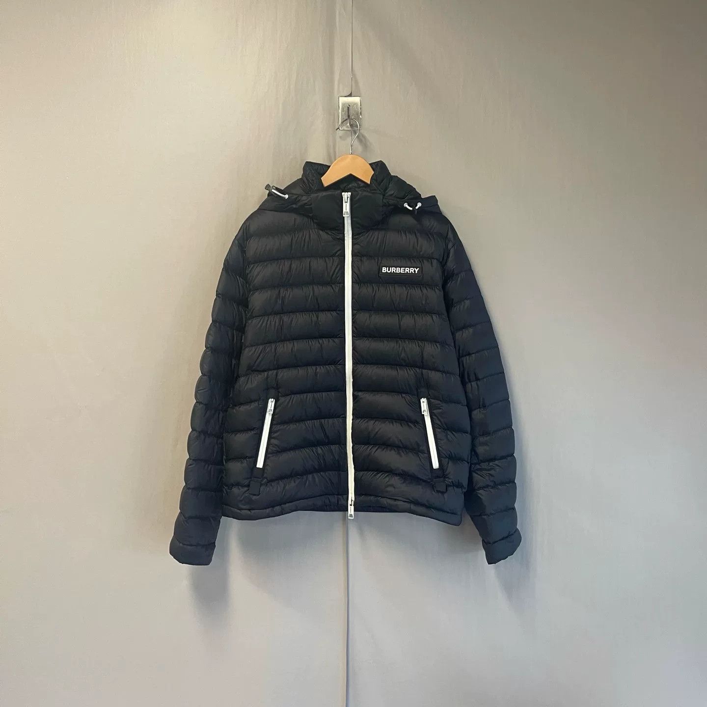 Burberry Burberry Black Hooded Down Jacket M Size US M / EU 48-50 / 2 - 1 Thumbnail