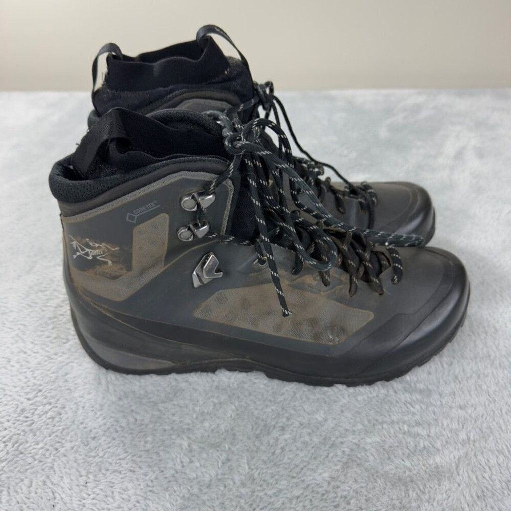 Arc'teryx Arc'teryx Men's Size 8 US/7.5 UK/41 EU Black Hiking Boots Size US 8 / EU 41 - 1 Thumbnail