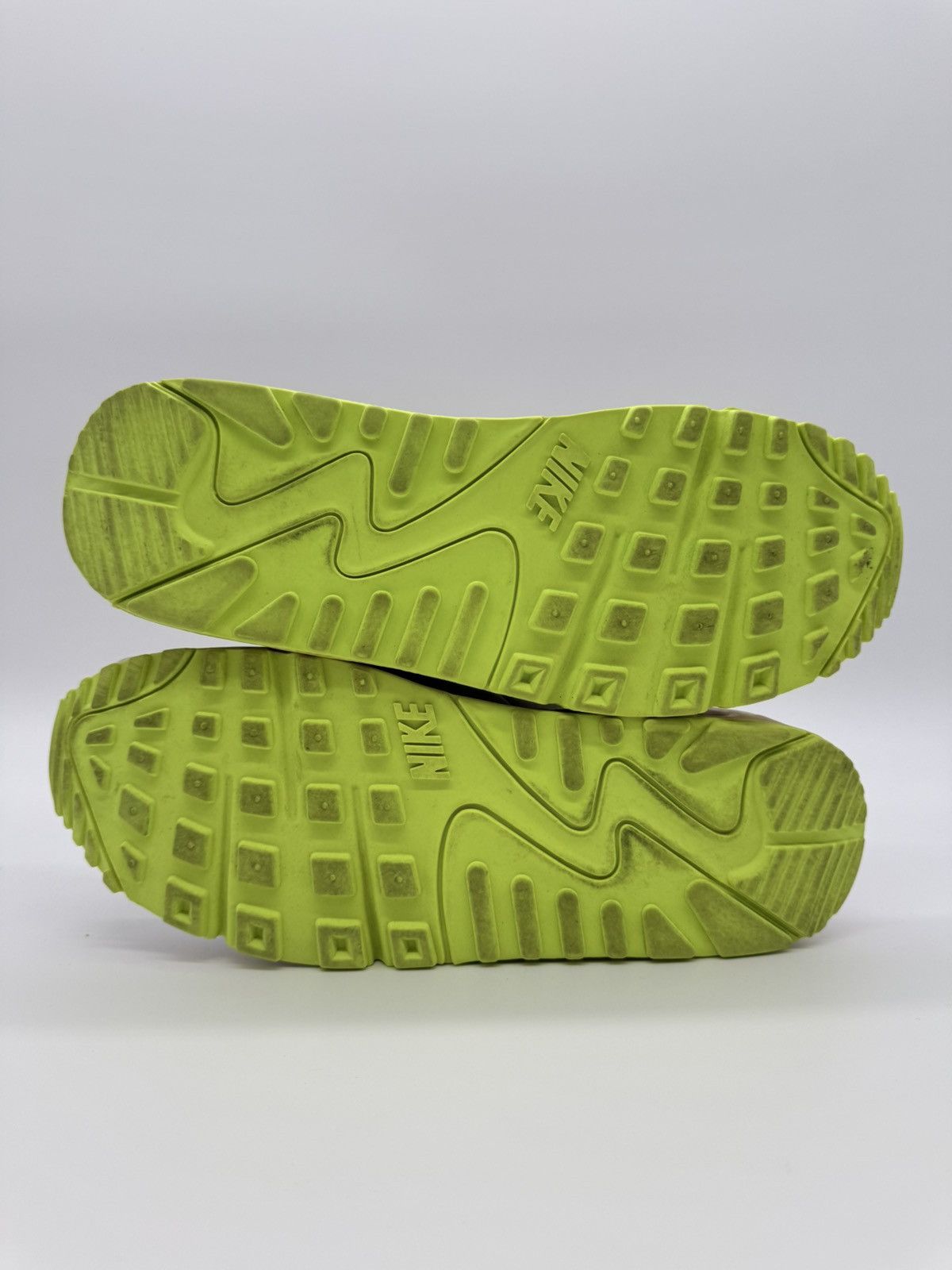 Nike Nike Air Max 90 KAWS White Volt EU 43 Size US 9.5 / EU 42-43 - 5 Thumbnail