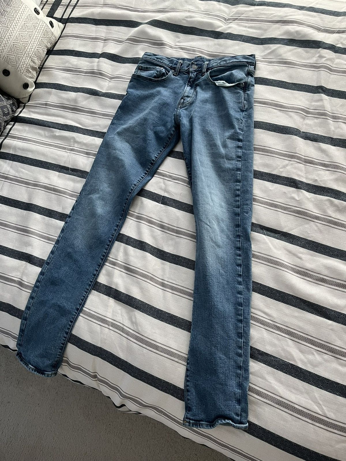 Gap Men’s Gap Slim Taper Blue Jeans Size US 32 / EU 48 - 1 Thumbnail