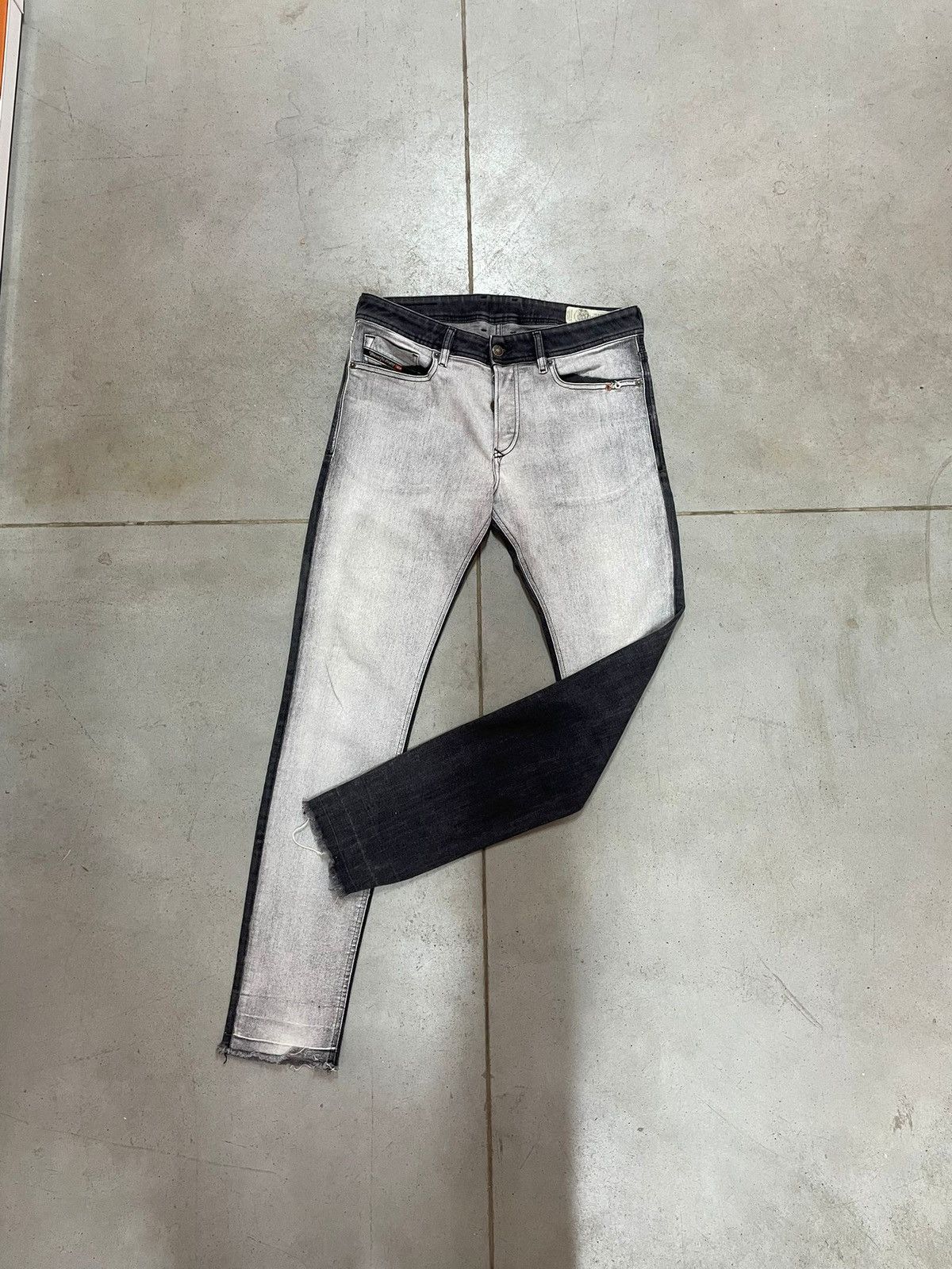 Diesel Diesel Jeans Black/White Denim Size US 32 / EU 48 - 1 Thumbnail