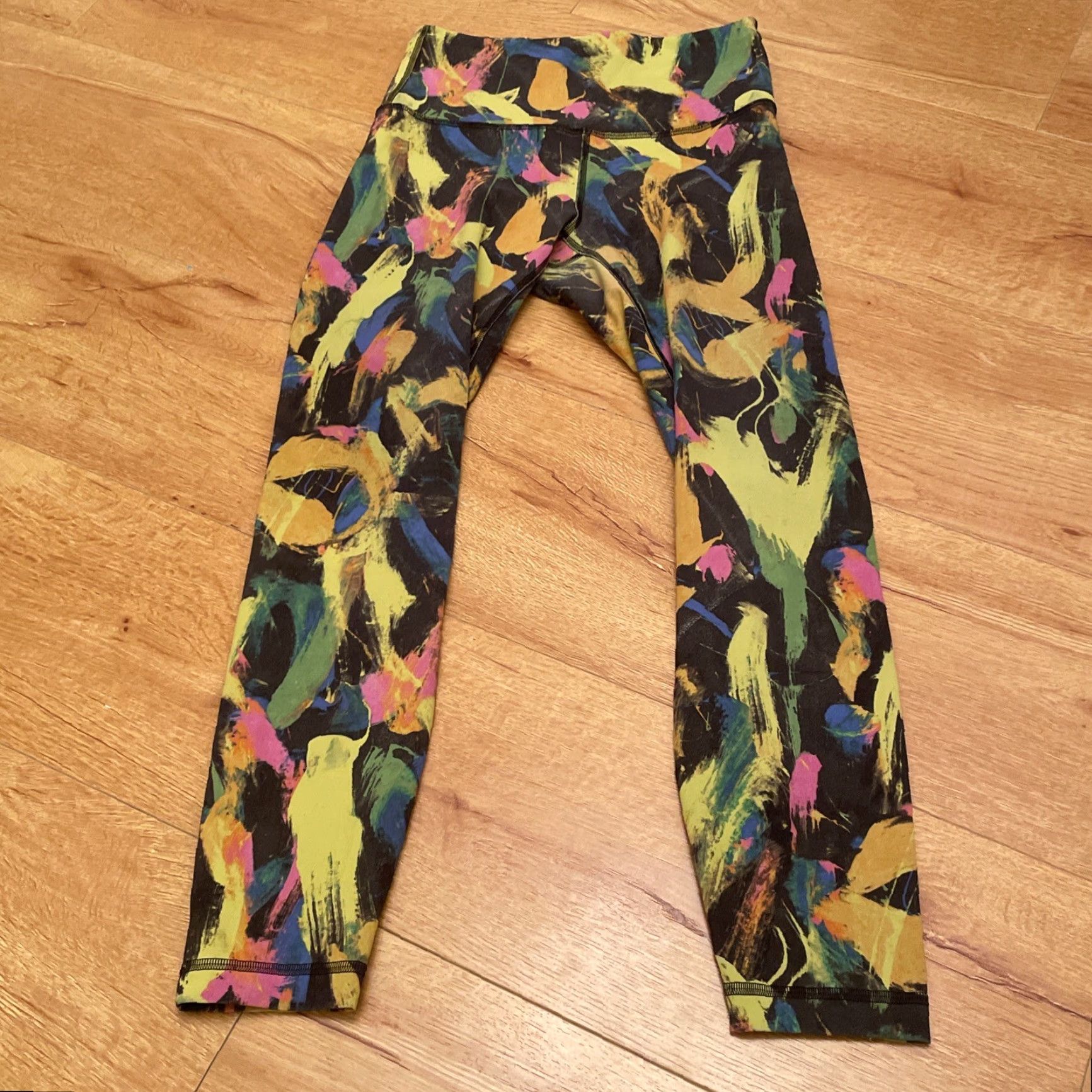 Lululemon LULULEMON Wunder Train High Rise Tight 25” Legging Undertone Black Multi Print Women Size 6 Activewear Athletic Skinny Leggings Size 28" / US 6 / IT 42 - 3 Thumbnail