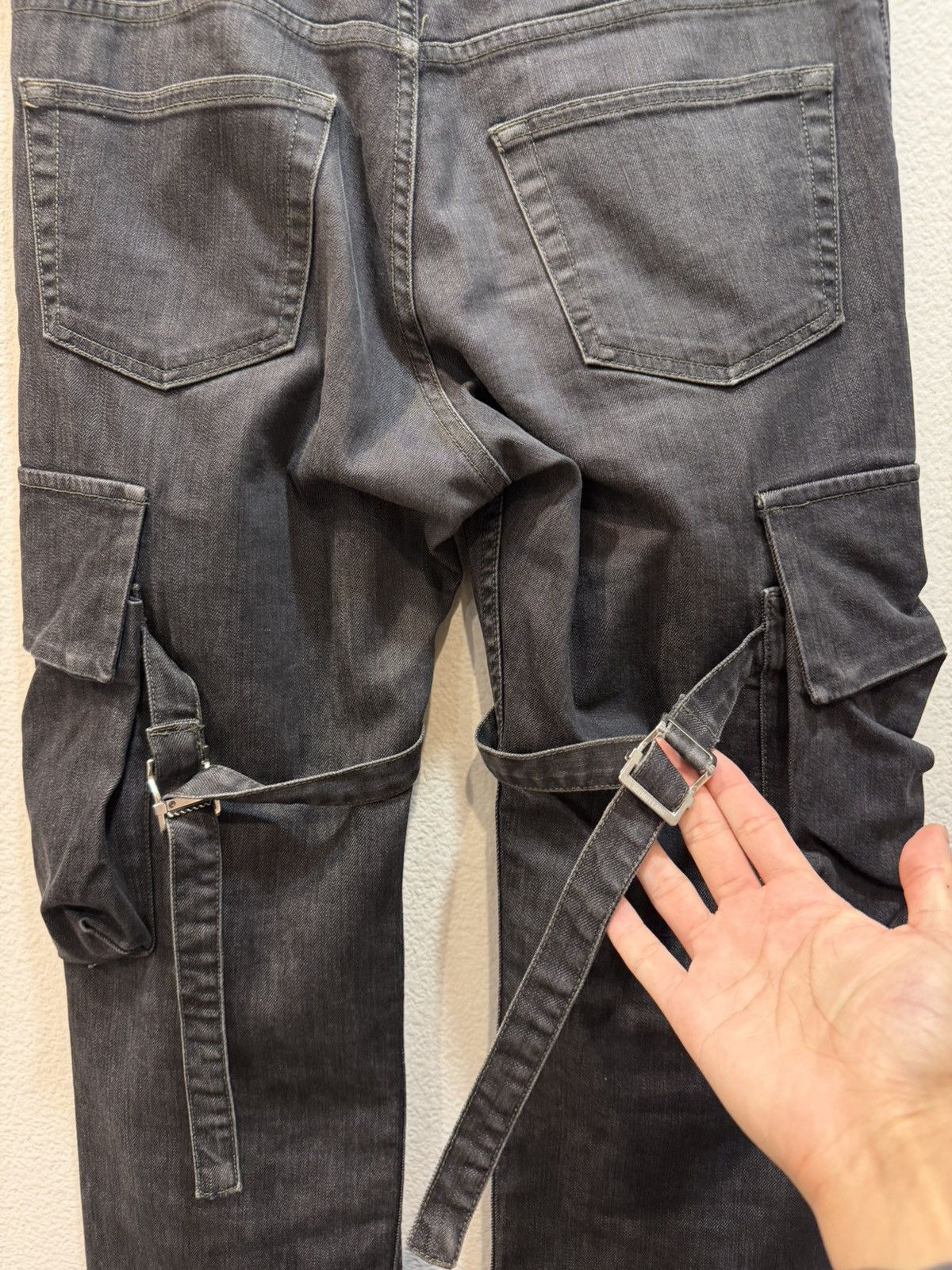 Helmut Lang AW04 Bondage Cargo Denim Jeans 29 Size US 32 / EU 48 - 7 Thumbnail