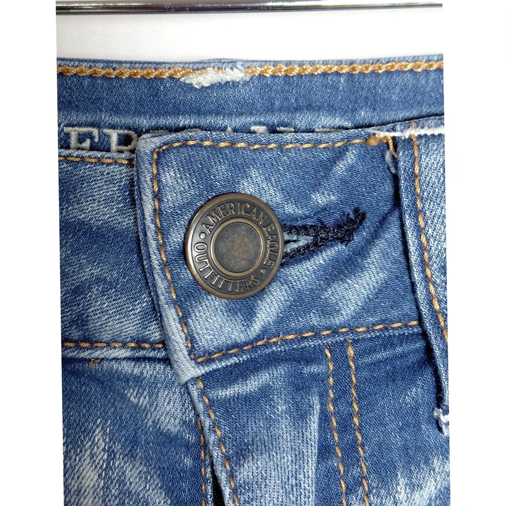 American Eagle Outfitters AMERICAN EAGLE OUTFITTERS Denim Shorts Blue Solid Relaxed Women Size 4 Short Casual 90s? Size 27" / US 4 / IT 40 - 5 Thumbnail