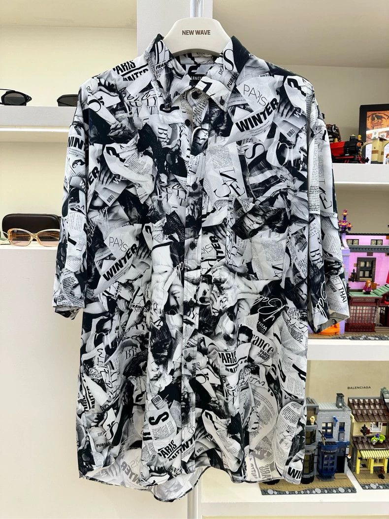 Balenciaga Balenciaga size 39 Character Letter Print Lapel Short Sleev Size US M / EU 48-50 / 2 - 1 Thumbnail