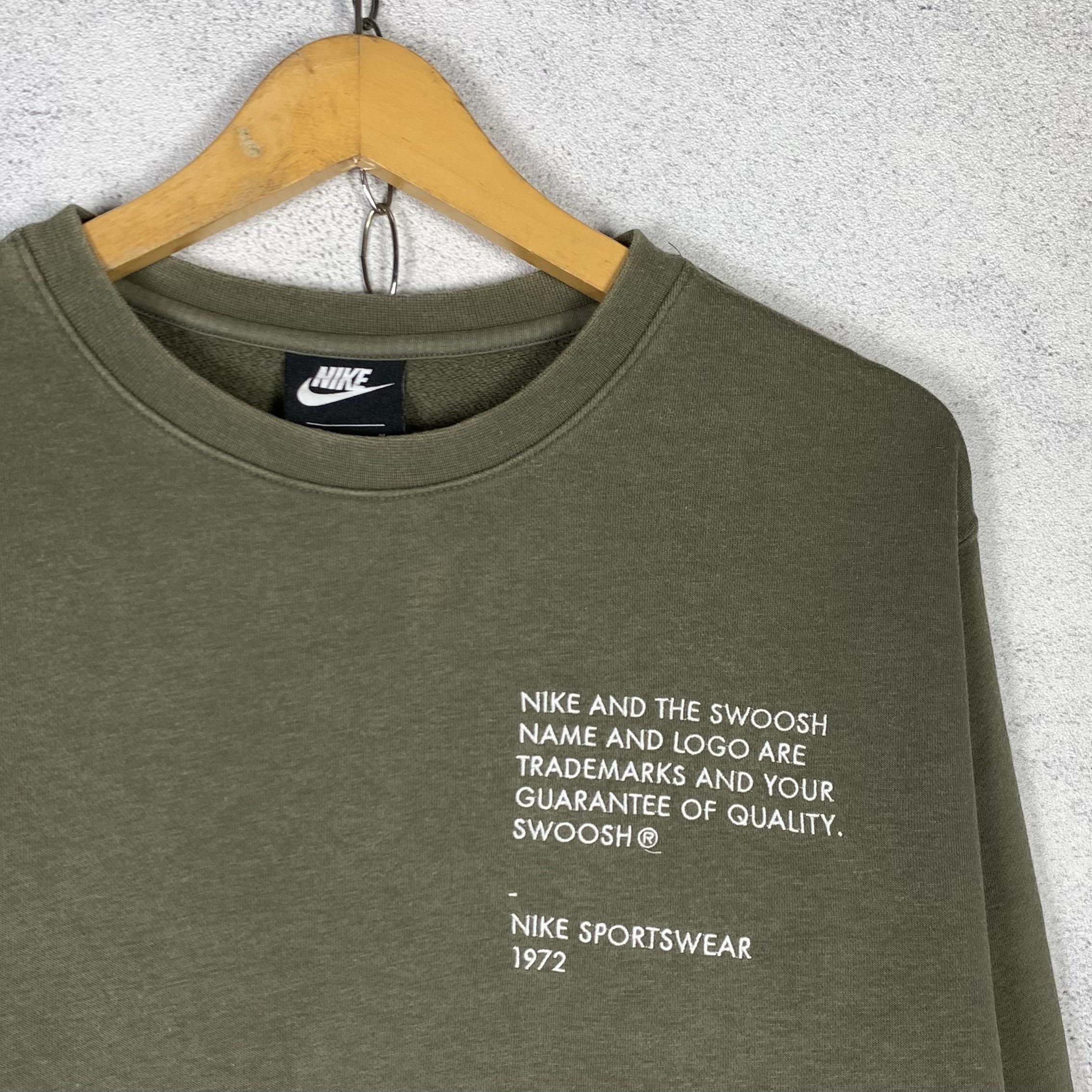 Nike Nike Swoosh Sweatshirt Crewneck Size US M / EU 48-50 / 2 - 2 Thumbnail